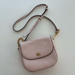 NWOT Michael Kors Pink Crossbody Bag with Gold Chain